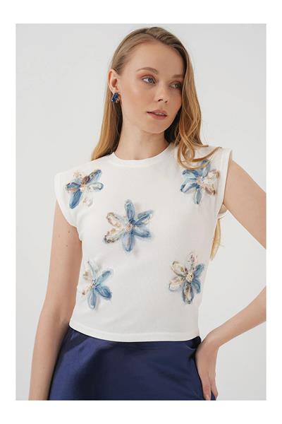 Çiçek İşlemeli Sıfır Kol Bluz