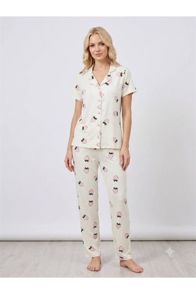Çilek Desen Düğmeli Kısa Kol Pijama Takımı