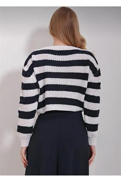 Çizgi Desenli Düğme Kapamalı Triko Örme Hırka