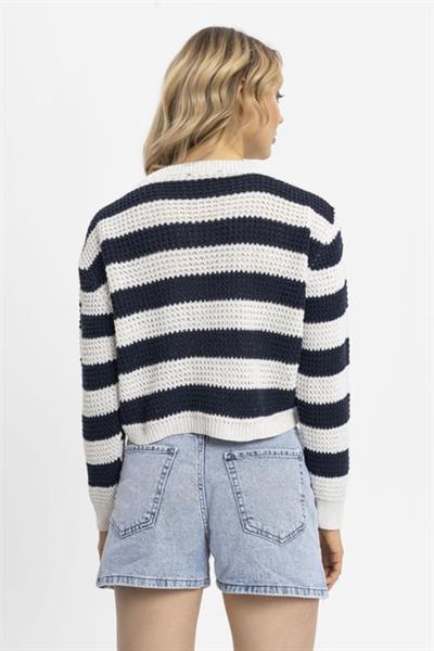 Çizgi Desenli Düğme Kapamalı Triko Örme Hırka