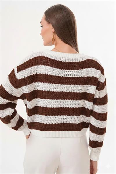 Çizgi Desenli Düğme Kapamalı Triko Örme Hırka