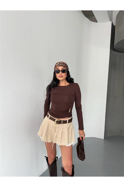 Dalgıç Kumaş Yanı Broş Detaylı Bluz