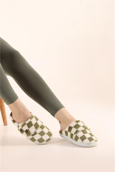 Düğme Detaylı Peluş Ev Terliği