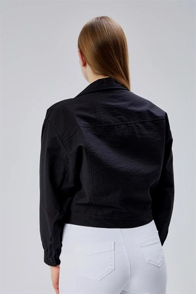 Düğmeli Crop Gömlek