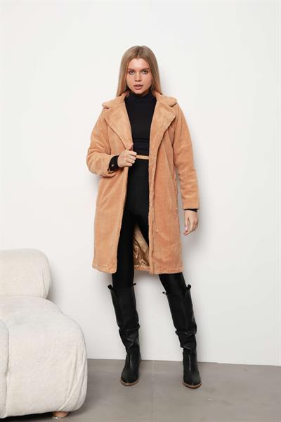 Düğmeli Peluş Kaban