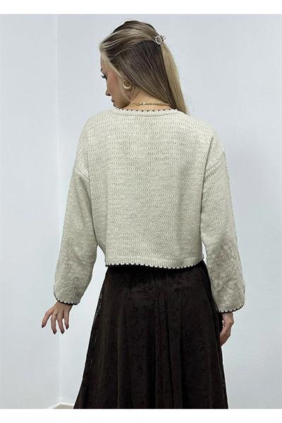Fiyonk Detaylı Triko Örme Salaş Kısa Kazak