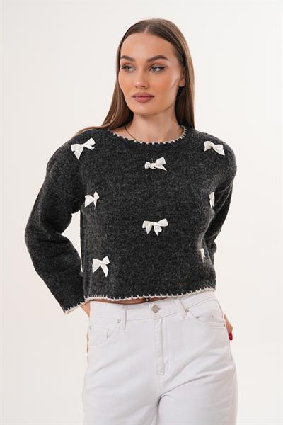 Fiyonk Detaylı Triko Örme Salaş Kısa Kazak