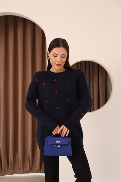 Fiyonk İşlemeli Kazak