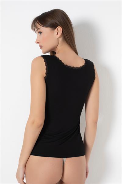 Geniş Askılı Dantelli Atlet