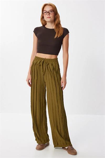 Geniş Paça Pileli Belden Bağlamalı Pantolon