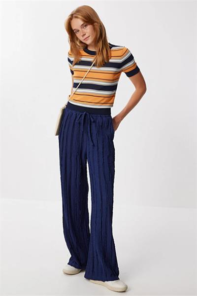 Geniş Paça Pileli Belden Bağlamalı Pantolon