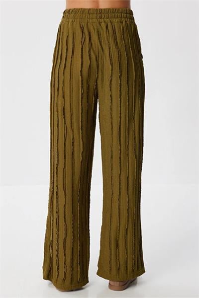 Geniş Paça Pileli Belden Bağlamalı Pantolon