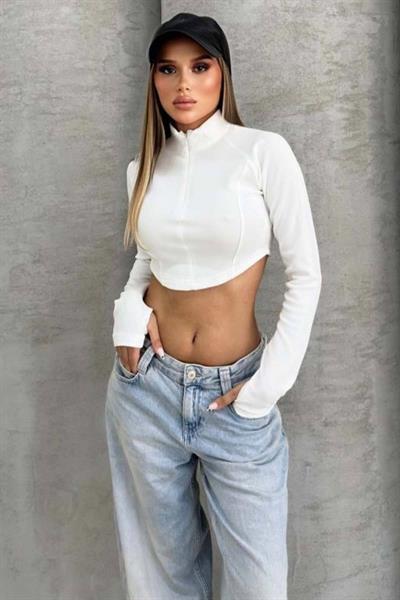 Gizli Fermuarlı Parmak Geçirmeli Crop