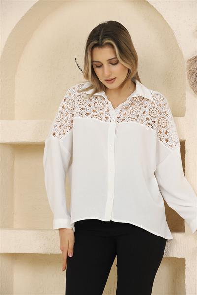 Gögsü Güpürlü Gömlek