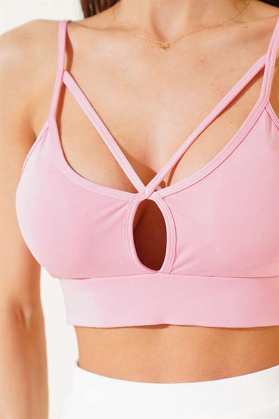 Göğüs Dekolteli İp Askılı Büstiyer