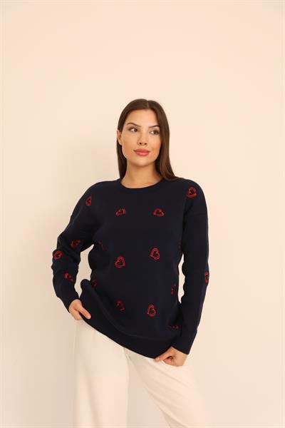 Kalp İşlemeli Kazak