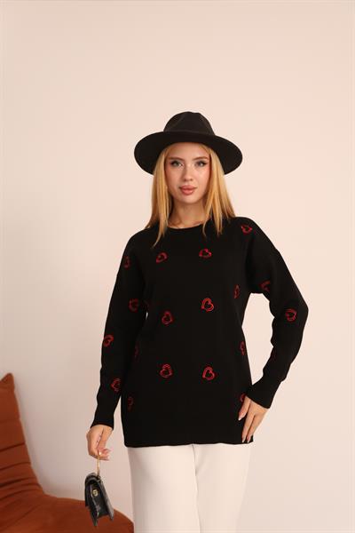 Kalp İşlemeli Kazak