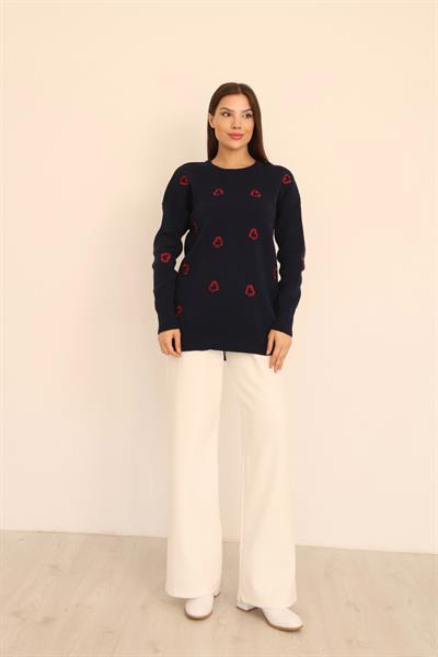 Kalp İşlemeli Kazak