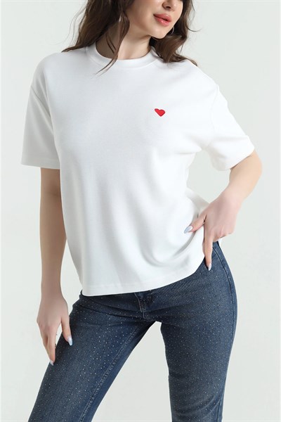 Kalp Nakış İşlemeli Tshirt
