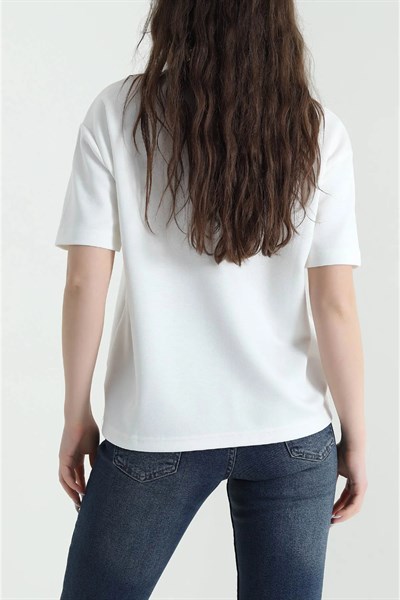 Kalp Nakış İşlemeli Tshirt