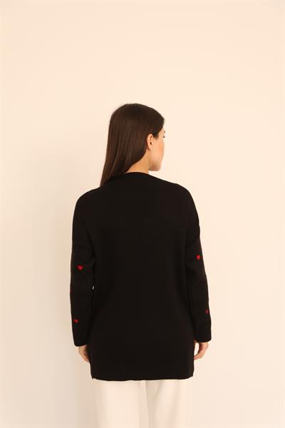 Kalp Nakışlı Bağlamalı Hırka