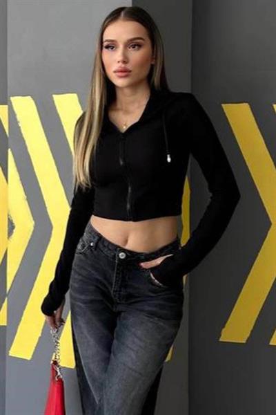 Kapşonlu Uzun Kol Crop Bluz
