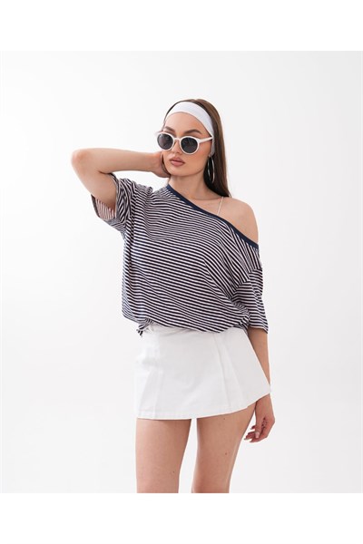 Kayık Yaka Çizgili Tshirt