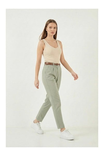 Kemerli Dar Paça Gabardin Pantolon