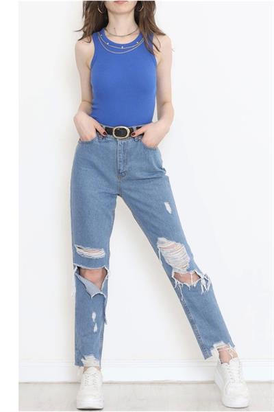 Kolye Detaylı Atlet