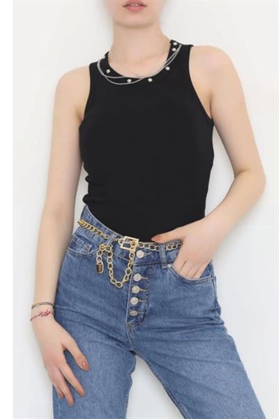 Kolye Detaylı Atlet