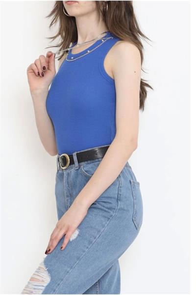 Kolye Detaylı Atlet