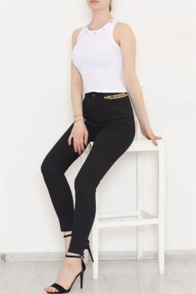 Kolye Detaylı Atlet