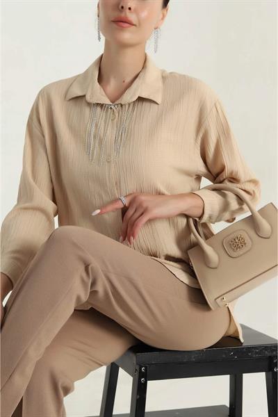 Kolye Detaylı Kırışık Model Gömlek