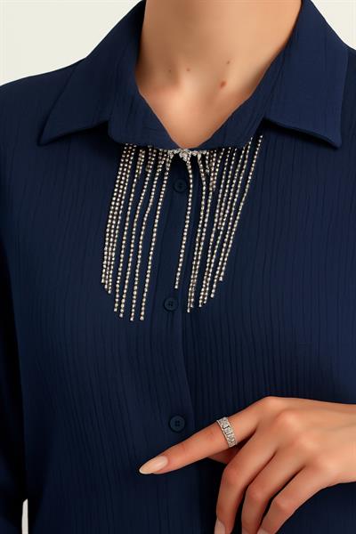 Kolye Detaylı Kırışık Model Gömlek