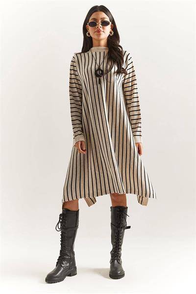 Kolyeli Çizgili Tunik