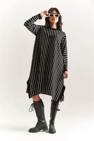 Kolyeli Çizgili Tunik