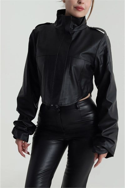 Korse Detaylı Drape Kollu Crop Suni Deri Ceket