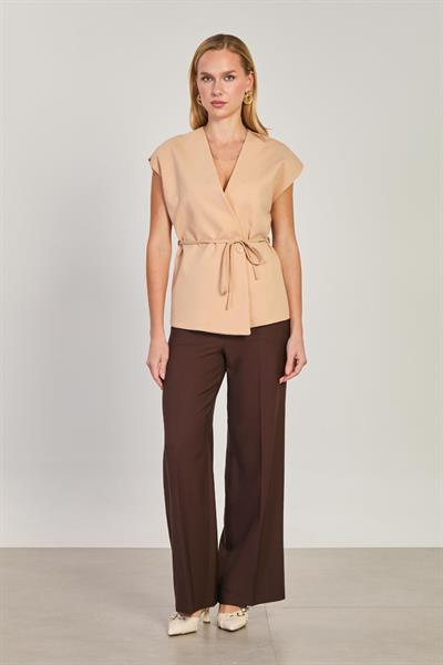 Kruvaze Yaka Tek Düğmeli İp Kemerli Yelek