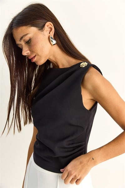 Metal Aksesuarlı Drape Detaylı Gizli Fermuarlı Bluz
