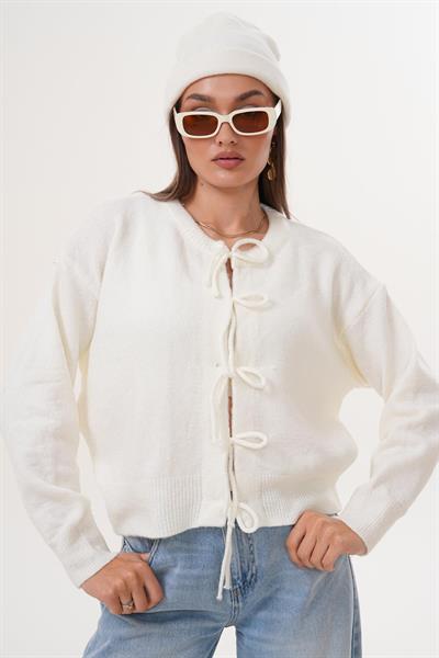 Önü Bağcık Detaylı Triko Örme Hırka