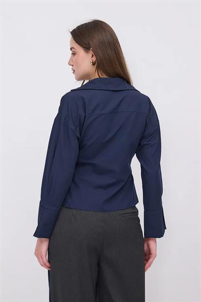 Önü Bağlamalı Tensel Gömlek