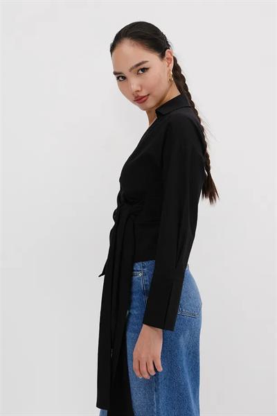 Önü Bağlamalı Tensel Gömlek