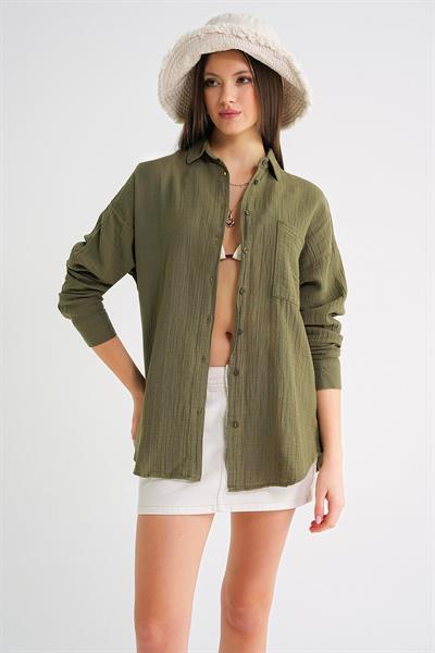 Önü Düğmeli Tek Cepli Oversize Müslin Gömlek