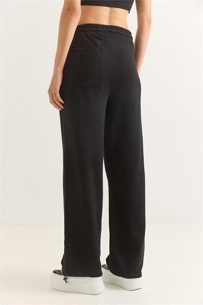 Paçası Lastikli Geniş Paça Eşofman Altı