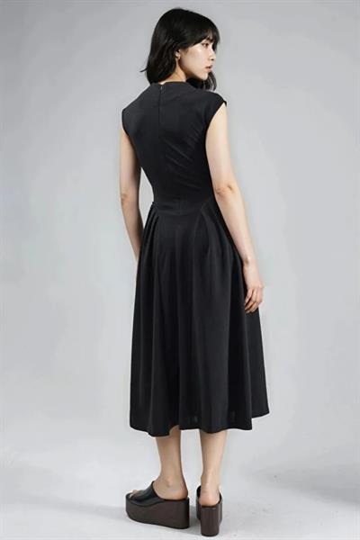 Pileli Sıfır Kol Midi Elbise