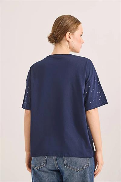 Serpme Taş Detaylı Tshirt