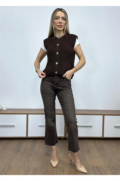 Sıfır Kol Düğmeli Triko Hırka