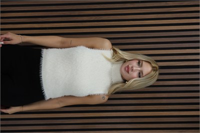 Sıfır Kol Sakallı Crop Bluz
