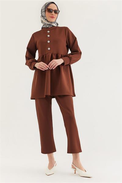 Taşlı Düğmeli İkili Takım