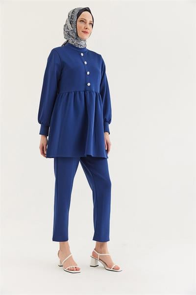 Taşlı Düğmeli İkili Takım